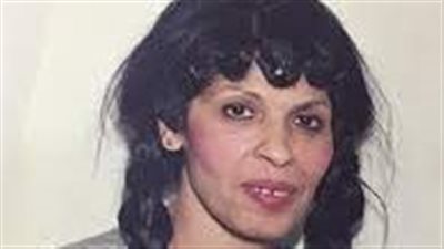 البنات الصغيرة بيشتغلوا أكتر مننا.. عائشة الكيلاني تشكو من قلة عملها بالفن: محدش بيبعت لي حاجة