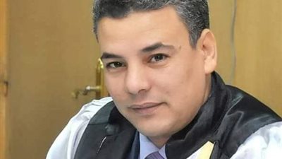 فيها حاجة حلوة.. عميد كلية الخدمة الاجتماعية بأسيوط يبحث عن طالب عقب كتابته منشورا بتفكيره في الانتحار