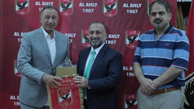 محمود الخطيب يستقبل رئيس نادي الوحدات الأردني