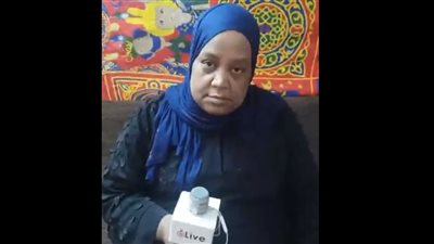 سيدة المطرية بائعة الدرة: أنا على باب الله وبكافح عشان لقمة العيش وعايزه اعمل بطايق لعيالي| فيديو