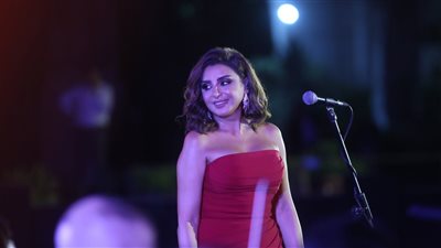 بحضور وزيرة الثقافة.. أنغام تحيي حفلًا بالمهرجان الصيفي لدار الأوبرا │ صور