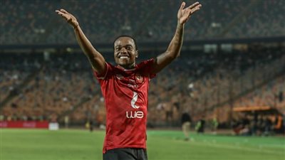 شبانة: بيرسي تاو رفض المشاركة مع الأهلي أمام المقاصة بسبب حالته النفسية 