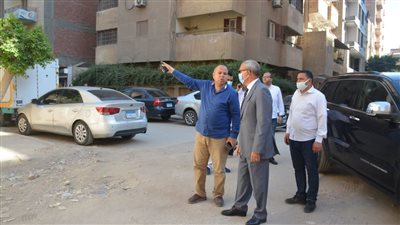 إزالة طابقين مخالفين بأحد العقارات في بنها بحضور محافظ القليوبية