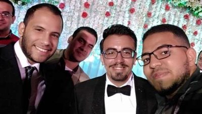 جمعهما عش الزوجية وفرقهما الموت.. حادث المنيا يودي بحياة طبيب وزوجته وطفلهما الوحيد