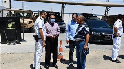 دفعتوا أجرة كام؟.. كمين مفاجئ لـ سكرتير عام محافظة الفيوم بكوم أوشيم لضبط السيارات المخالفة