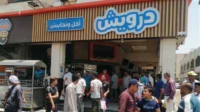 غلق وتشميع وإزالة.. تفاصيل 28 قرارا ضد الإشغالات بالعاشر من رمضان | صور