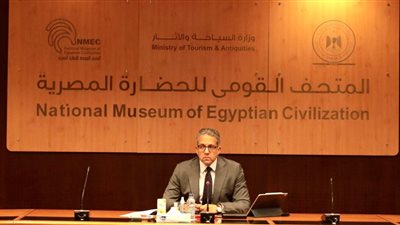 العناني: نسعى لتخفيض أسعار الطيران لجذب الأجانب ودعم السياحة الداخلية