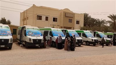 ضمن مبادرة حياة كريمة..صحة المنيا تنظم قافلة طبية لأهالي قرية عزاقة بمركز المنيا