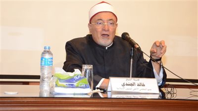 خالد الجندي: القرآن لا يمثل سوى 15% من الدين الإسلامي والباقي سُنّة واجتهادات علماء | فيديو 