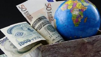 محلل سياسي إماراتي: الأزمة العالمية أثرت على الدول الخليجية الغنية | فيديو