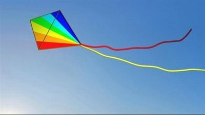 أثناء اللعب بطائرة ورقية.. مصرع طفل سقط من الدور الرابع بمنزله في المنوفية