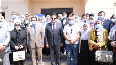 عبد الغفار: نبحث تخصيص قطعة أرض لبناء مستشفى بمدينة السادات