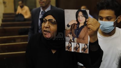30 صورة ترصد وقائع أولى جلسات محاكمة المتهمَين بقتل شيماء جمال