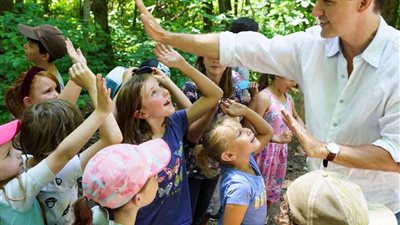 كندا تصرف مبالغ إضافية على مرتبات أرباب الأسر لسد احتياجات الأطفال