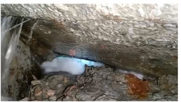 السفينة الغارقة بالمحيط