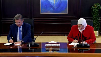 لتوفير 3676 فرصة عمل للسيدات.. قطاع الأعمال تعيد إحياء مصنع مغلق بالفيوم 