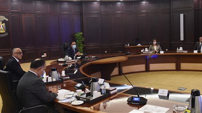 رئيس الوزراء يترأس اجتماع المجلس التنسيقي للسياسات النقدية والمالية