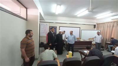 نائب رئيس جامعة الأزهر يتفقد لجان امتحانات الدراسات العليا بقطاع الوجه البحري بطنطا