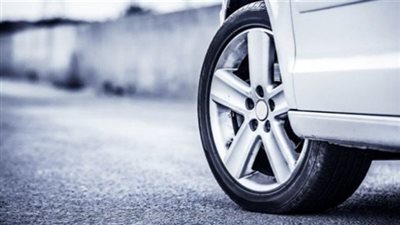 تعرف على أسباب انحراف السيارة عن مسارها أثناء القيادة