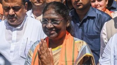 معلمة في مدرسة.. من هي مورومو أول امرأة تفوز بانتخابات الرئاسة الهندية ؟