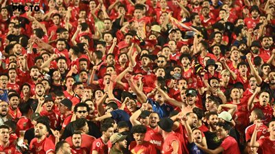 تتراوح من 15 ألف جنيه إلى 50 ألفًا.. استياء بين جماهير الأهلي من ارتفاع أسعار التذاكر الموسمية