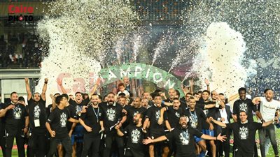 جماهير الزمالك تشن حملة هجوم ضد مخرج مباراة القمة أمام الأهلي | صور