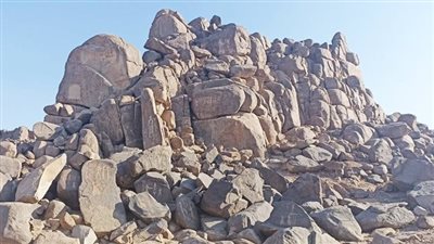 تقع عند الجندل الأول بأسوان.. أهم النقوش الصخرية بجزيرة سهيل 