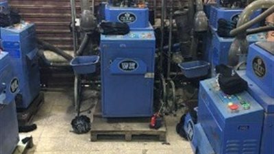 علامات تجارية مزيفة.. ضبط شخص بتهمة تصنيع جوارب مقلدة في المرج