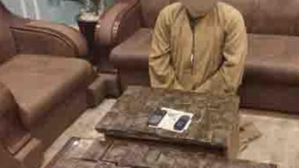 المتهم بحوزته المضبوطات