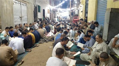 البلد كلها موجودة.. خاتمة قرآن على روح الصيدلي المقتول بالسعودية في مسقط رأسه بالمنوفية| صور 