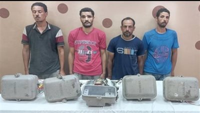 إحالة 4 أشخاص للنيابة العسكرية بعد قيامهم بسرقة مهمات إشارات السكة الحديد 