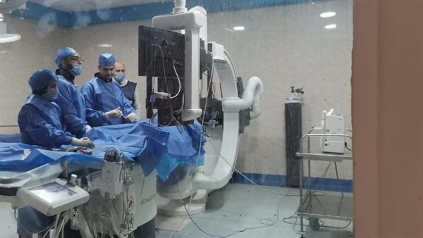 الفريق الطبي بمستشفى