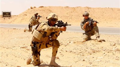 مصر وبريطانيا تنفذان تدريبا عسكريا مشتركا في مجال مكافحة الإرهاب