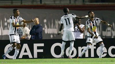 مازيمبي يحرز الهدف الأول في شباك الزمالك