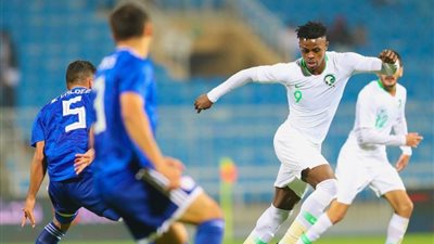 هيرفي رنارد يعلن تشكيل السعودية لمواجهة الكويت بـ”خليجي 24″