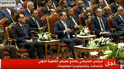 السيسي: نسعى نحو الحوكمة والرقمنة لأنهما سبيل الدولة لتحقيق أهدافها