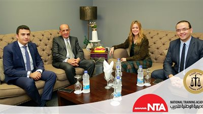 المستشار محمد حسام يزور المتدربين ببرنامج المرشحين للعمل بمجلس الدولة (صور)