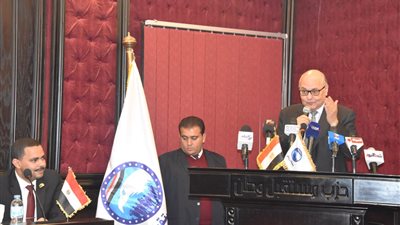 حزب مستقبل وطن يبدأ الحوار مع الأحزاب لمناقشة قوانين الانتخابات (صور)