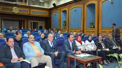 اجتماع عبر الفيديو كونفرانس مع قيادات “التعليم” بالمحافظات لمناقشة القرارات الخاصة بالمعلمين