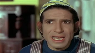 نجل الفنان محمد عوض: تركت الفنون الجميلة والمسرحية للاستمرار في معهد السينما (فيديو)