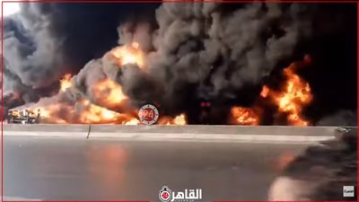 المرور: اشتعال النيران في سيارة محملة بالسولار أعلى دائري الخصوص (فيديو)