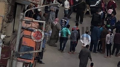 “كان بيتكلم في الموبايل”.. سقوط شاب من بلكونة منزله بالمنصورة