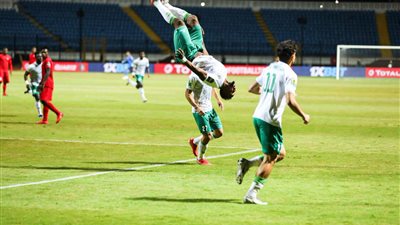 المصري يضرب بطل نيجيريا برباعية في الكونفيدرالية ويتصدر مجموعته