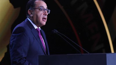 رئيس الوزراء يؤكد أهمية القطاع المالي غير المصرفي ودوره في النمو الاقتصادي