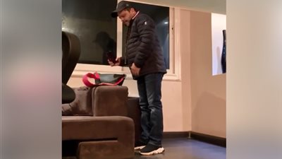 بعد المقبرة.. مقلب جديد من رامز جلال للفنان محمد هنيدي (فيديو)