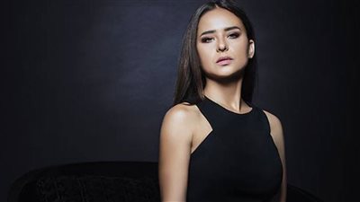 بعد نجاحهما معا.. كاملة أبو ذكري تخرج مسلسل “النصابين” لـ”نيللي كريم “