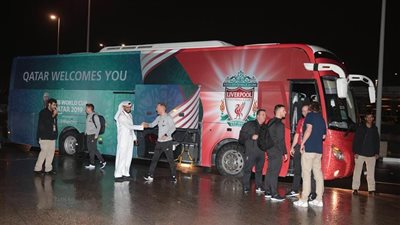 جماهير ليفربول تساند فريقها في قطر قبل لقاء مونتيري المكسيكي (فيديو)
