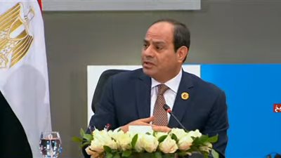السيسي يلتقي عددًا من شباب العالم بشرم الشيخ قبل ختام المنتدى بساعات (بث مباشر)