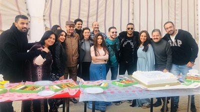 إدوارد ينشر صور من كواليس أول يوم تصوير “البرنس”