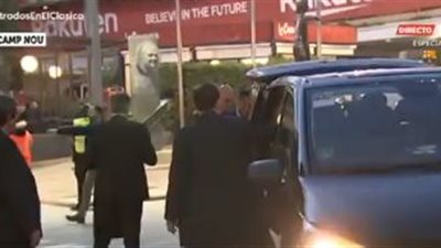 وصول برشلونة وريال مدريد وطاقم تحكيم الكلاسيكو  إلى كامب نو (فيديو)